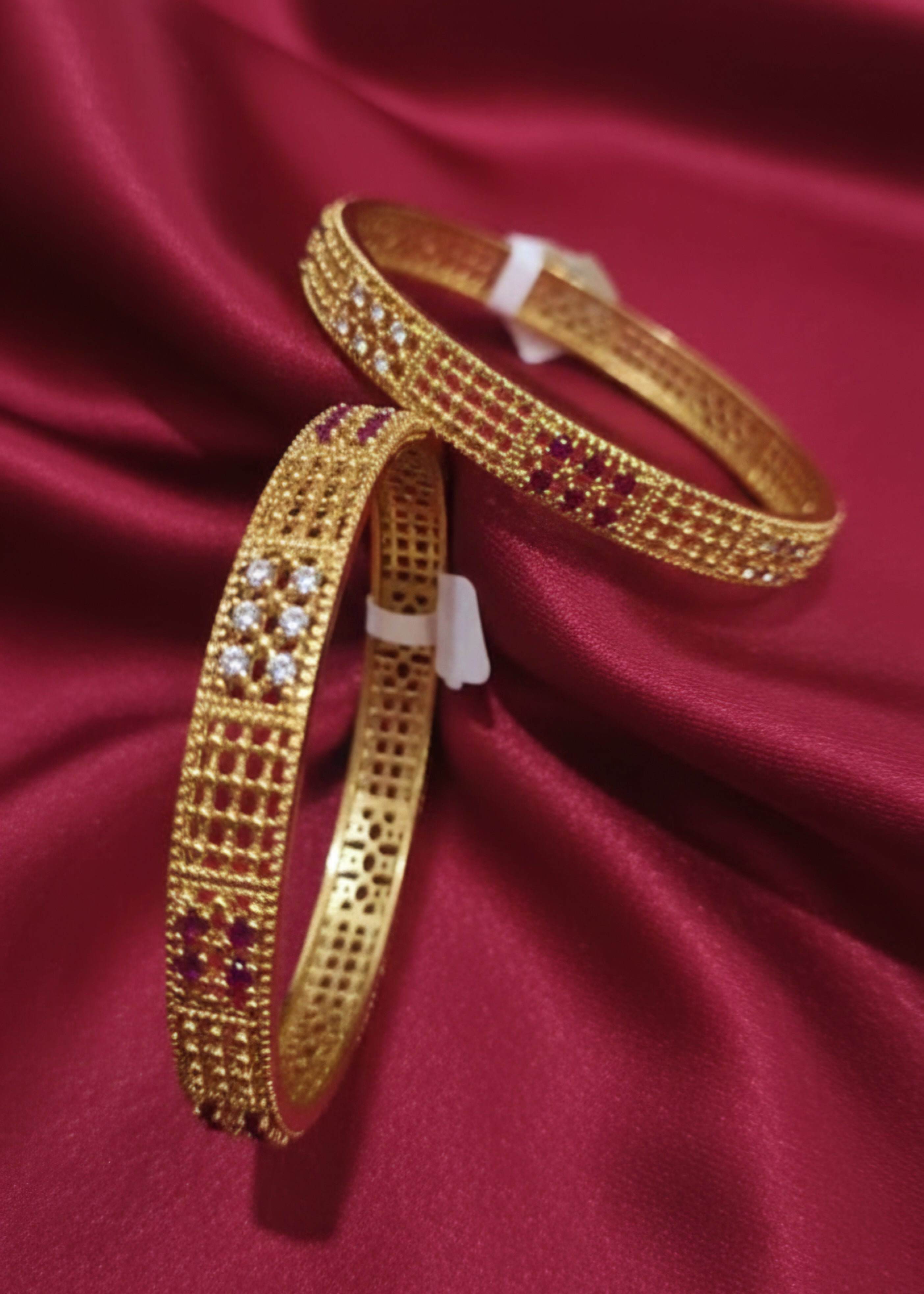 Red and white Gold-Plated Bangles