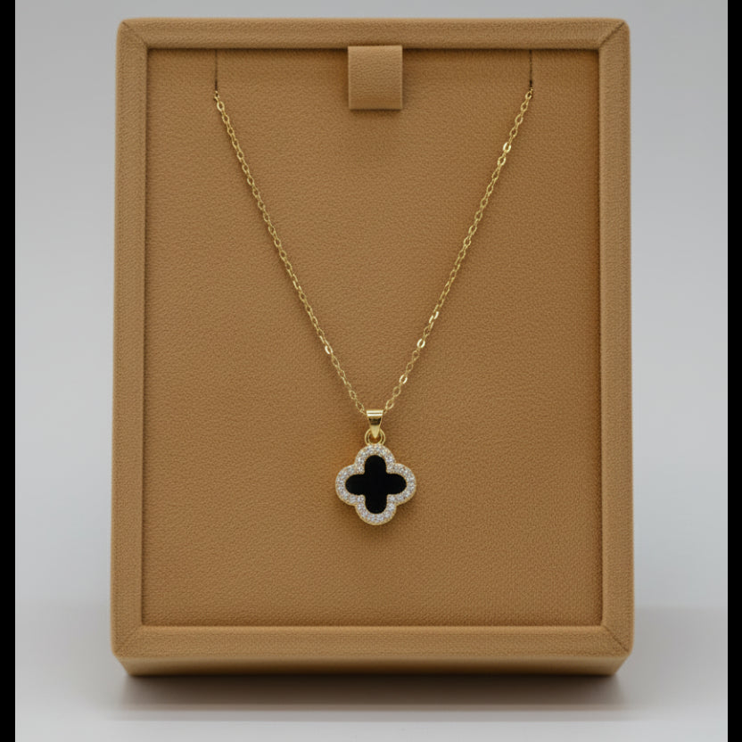 Clover Stone Pendant Necklace