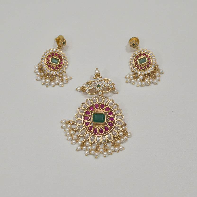 Green Stone Heritage Pendant Set