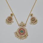 Green Stone Heritage Pendant Set
