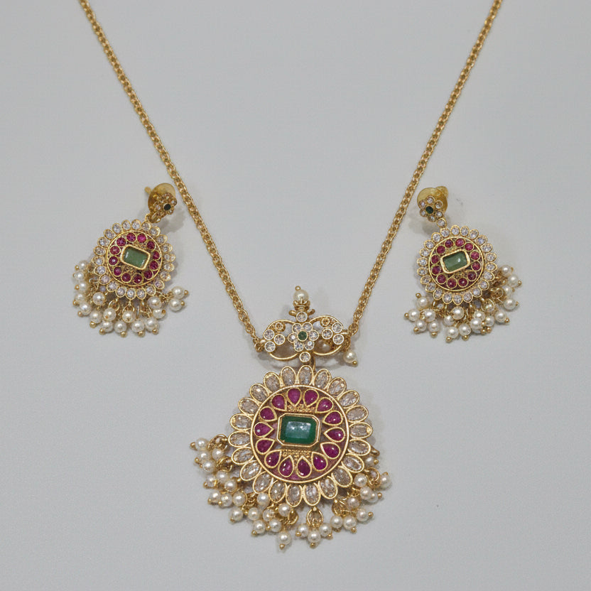 Green Stone Heritage Pendant Set