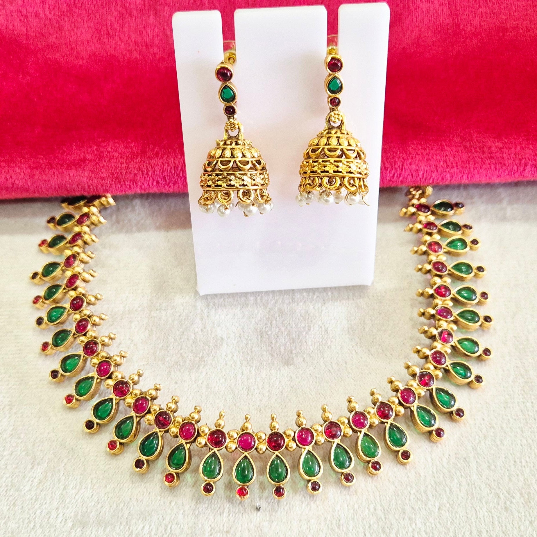 Temple Stone Necklace Set