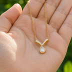 Minimal Loop Necklace