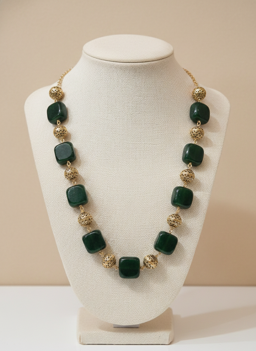 Elegant Beaded Necklace