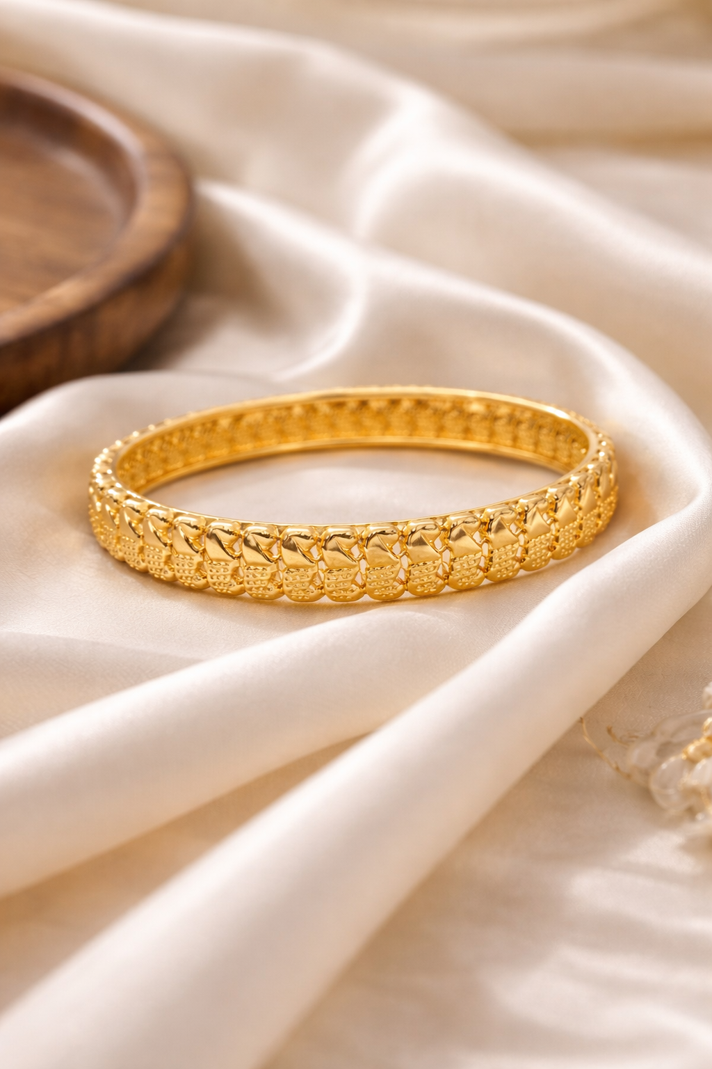 Heritage Textured Gold-Plated Bangle
